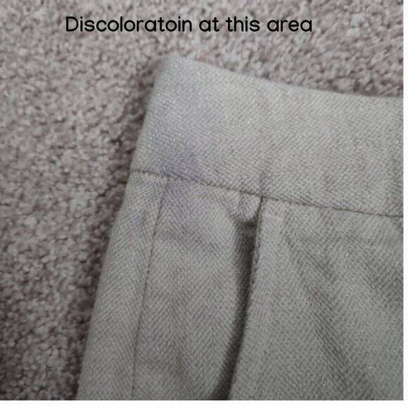 Isaac Mizrahi for Target Shimmery Capri Dress Pants **HAS DISCOLORATION** - Picture 4 of 8